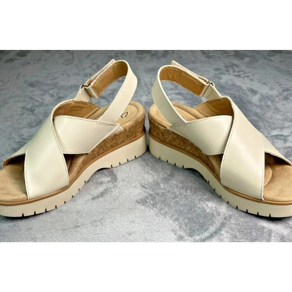 Clarks White and Tan Platform Sandals